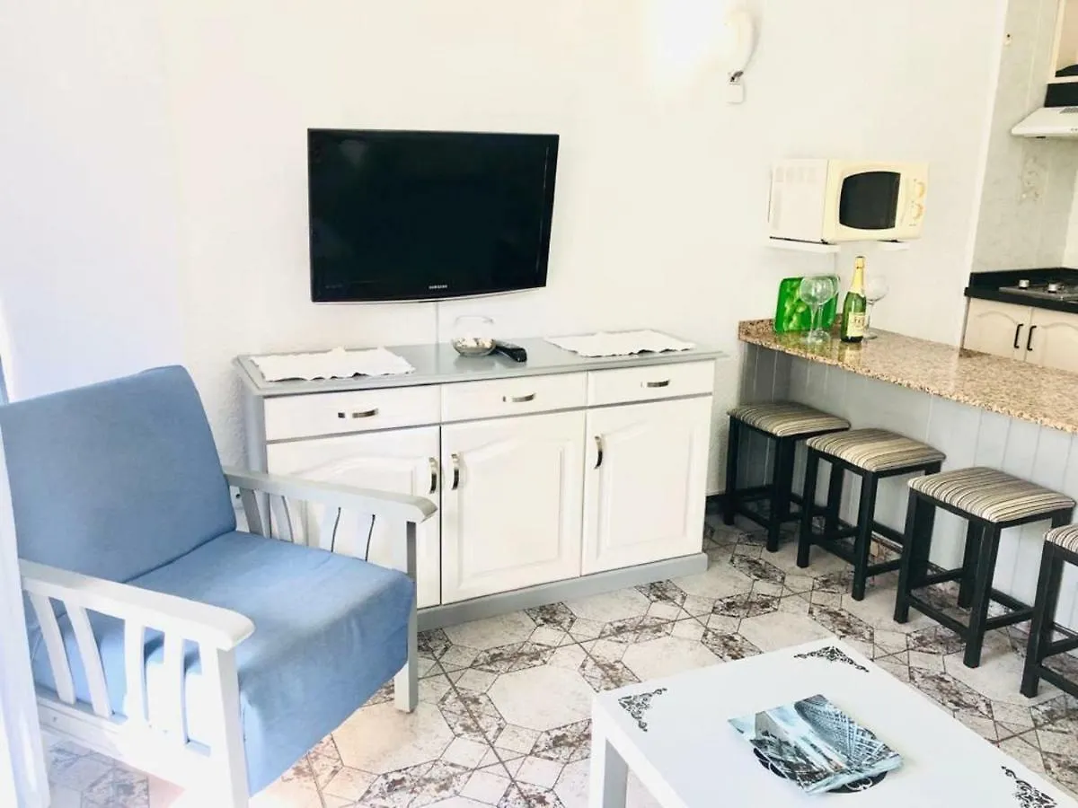 Enjoy The Sea And Pool In Playa De Las Americas Apartment